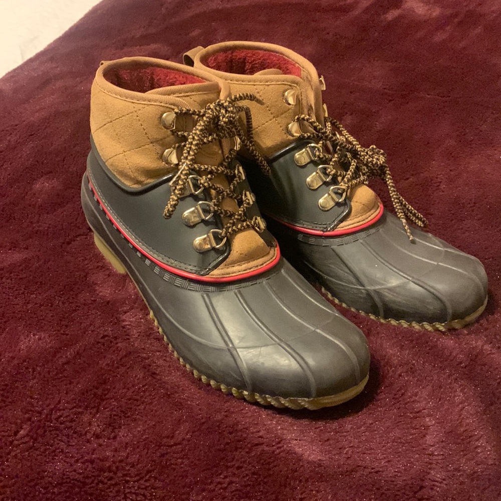 Tommy Hilfiger winter boots